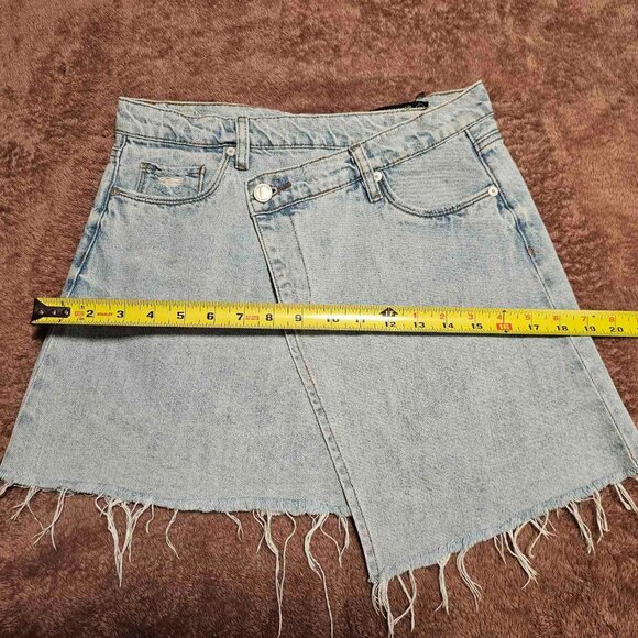 BlankNYC Asymmetrical Distressed Raw Frayed Hem Denim Mini Jean Skirt - Picture 13 of 14